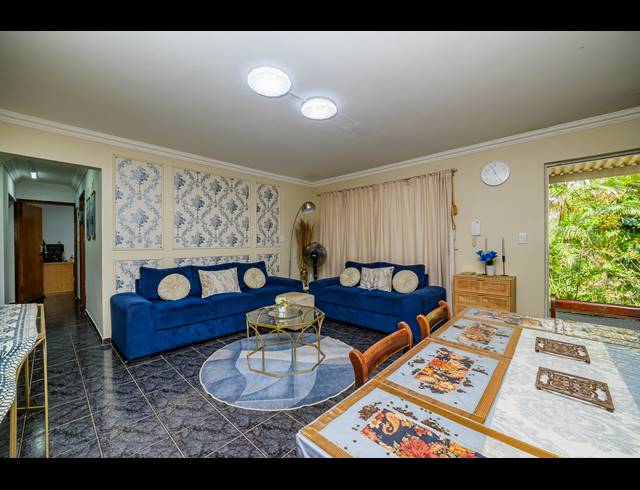 3 BEDROOM SECTIONAL TITLE FOR SALE IN RESERVOIR HILLS